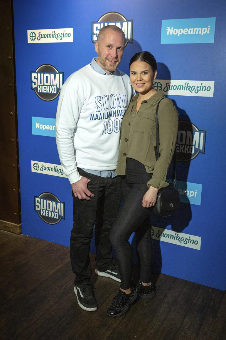 Kaamea kultakrapula! Hannes Hyvönen juhli vuonna 1995 kultaa viisi